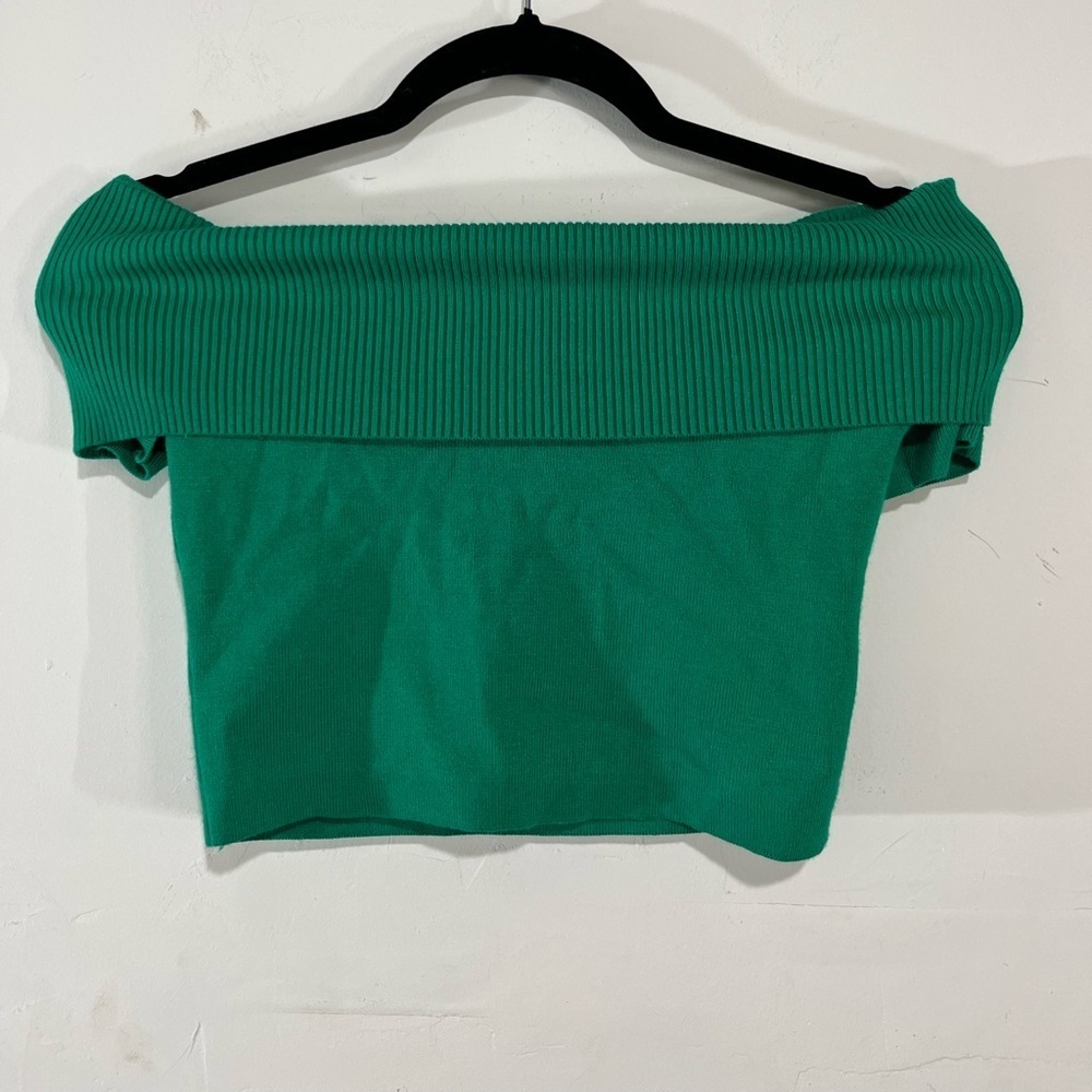 Forever 21 Green Off The Shoulder Crop Top Size Small